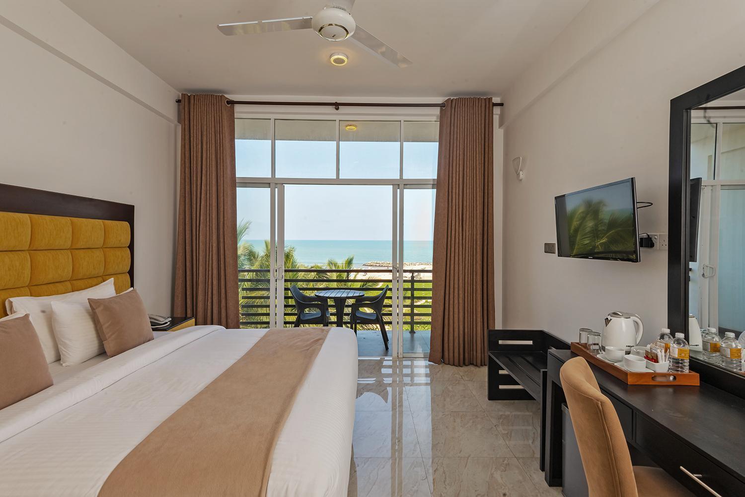 Beverly Beach Negombo Buitenkant foto