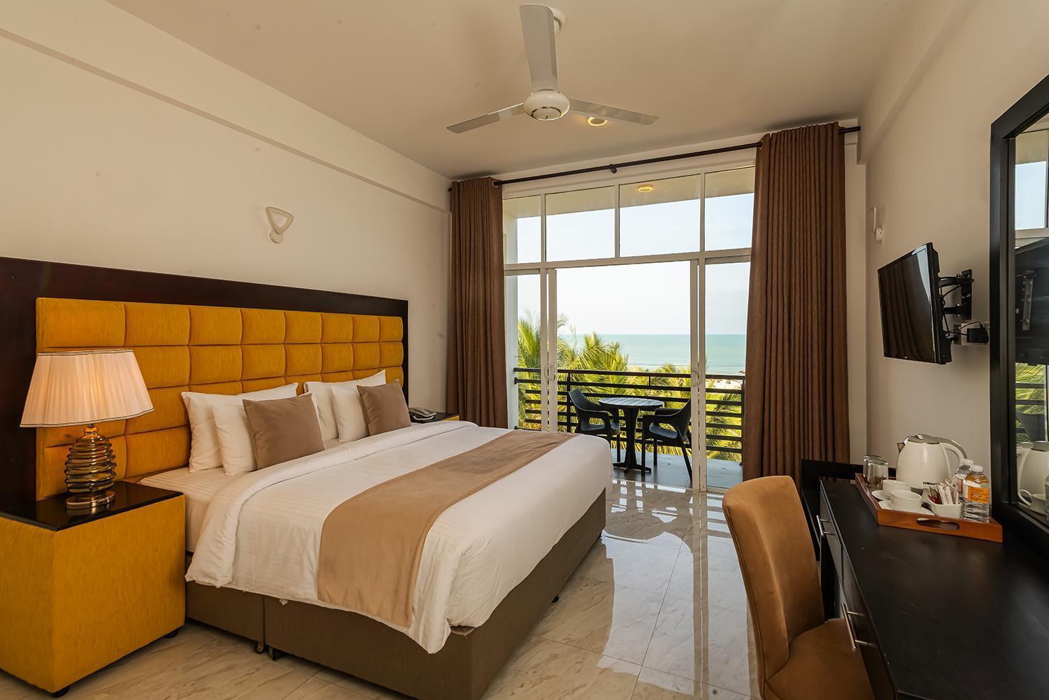 Beverly Beach Negombo Buitenkant foto